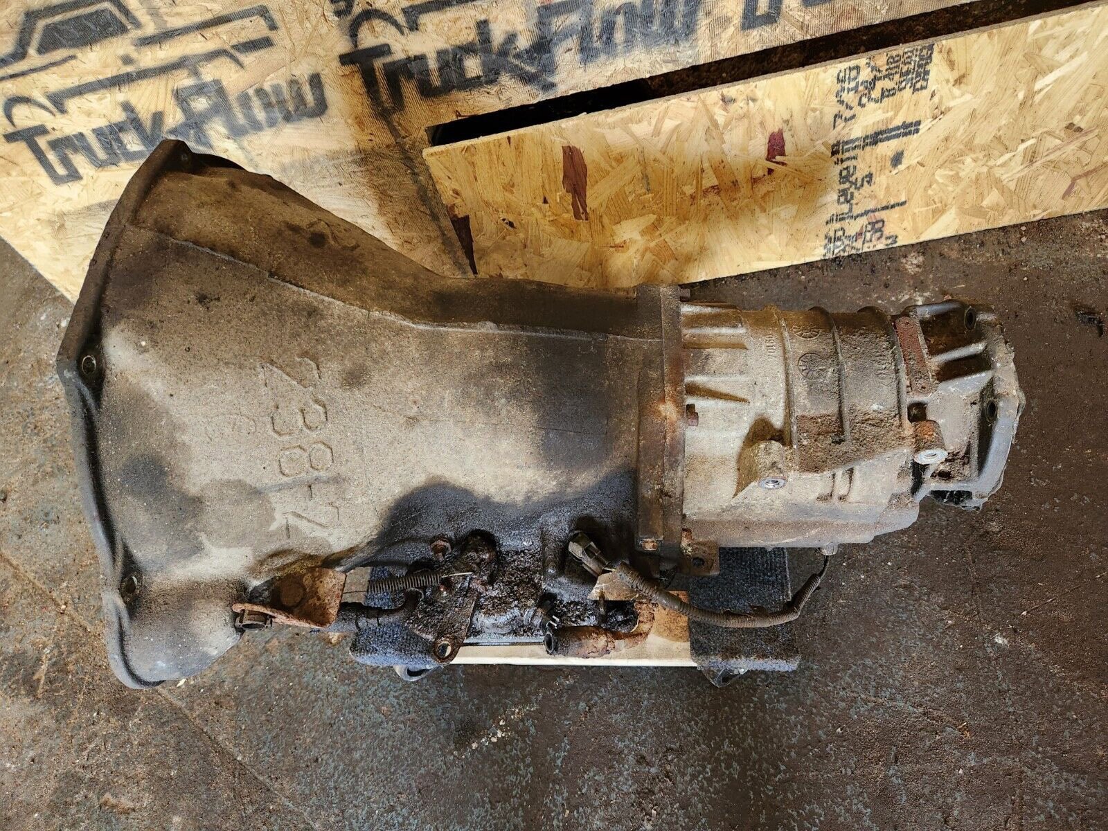 Second image of 1996 Dodge Ram 2500 Cummins 47RE 4x4 Automatic Transmission with Torque Converter