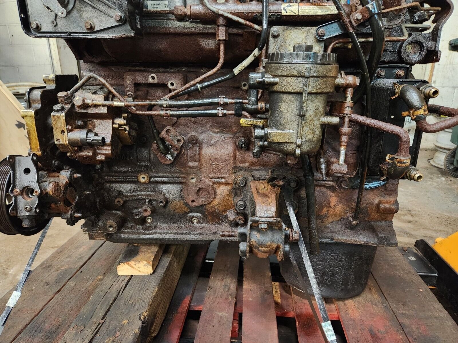 Second image of 2003-2004 Dodge Cummins ISB 5.9L 24-Valve Common Rail Diesel Engine, 300k Miles