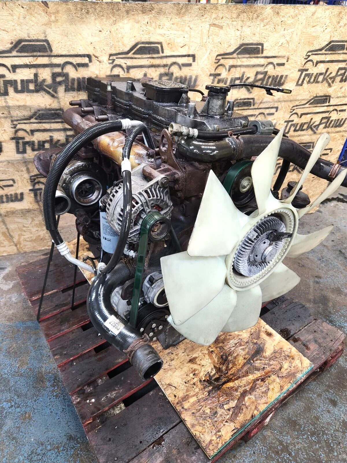 2003-2004 Dodge Ram 3500 Cummins ISB 5.9L 24V Diesel Engine, 260k Miles