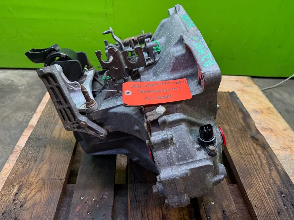 Second image of 2002–2004 Acura RSX Type S K20A2 X2M5 6-Speed Manual Transmission Swap | 72K Miles