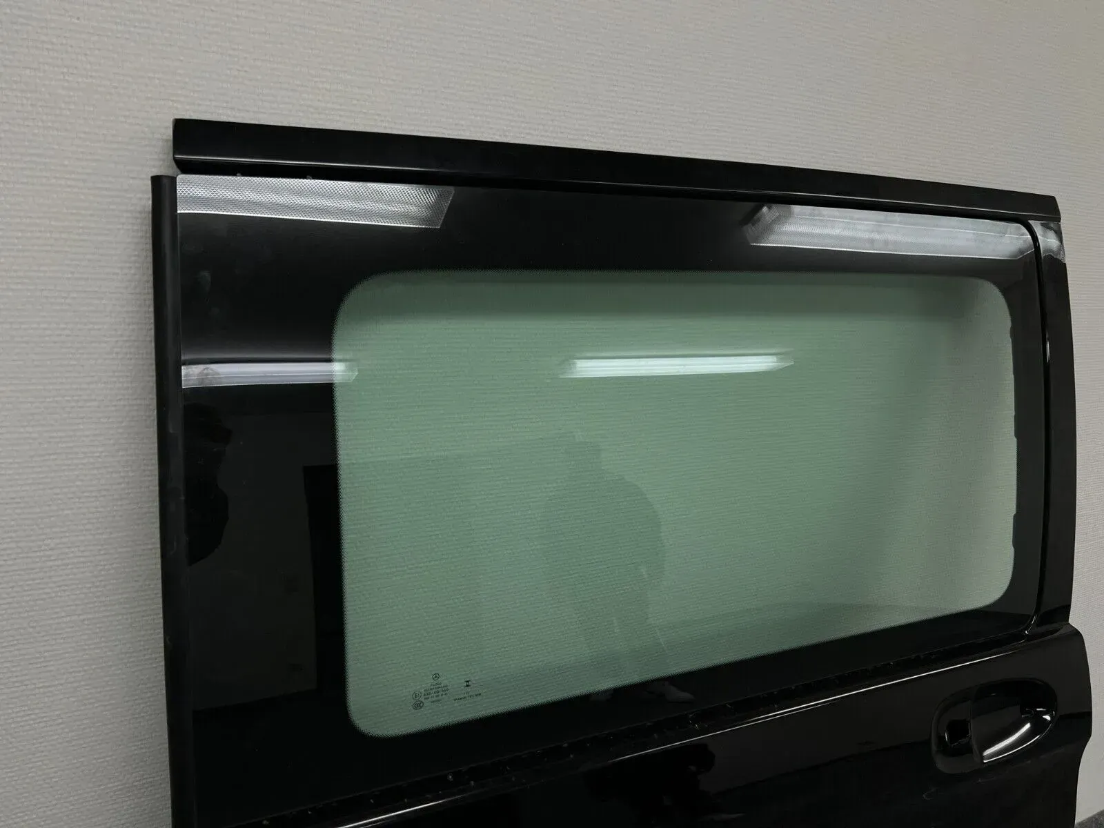 Second image of Mercedes V-Class/Vito W447 Right Sliding Door Obsidian Black