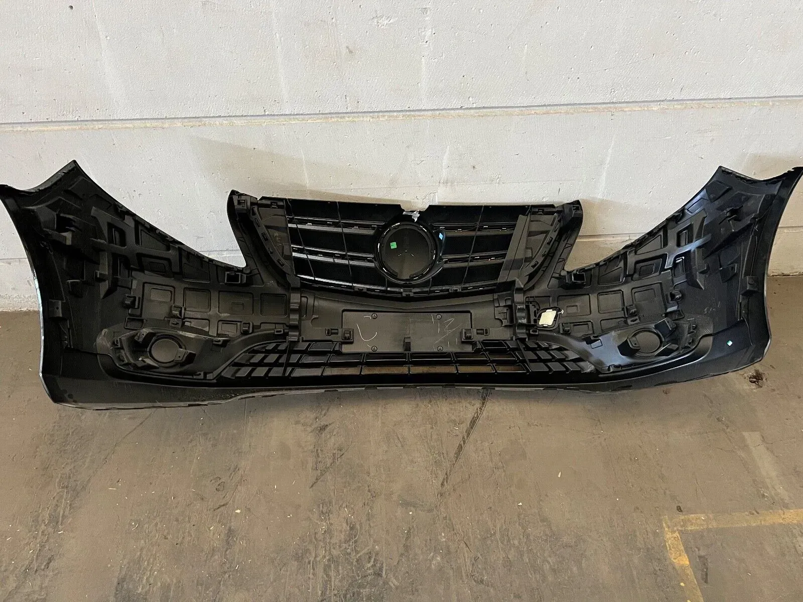 Second image of Mercedes Vito W447 Front Bumper Obsidian Black Metallic OEM