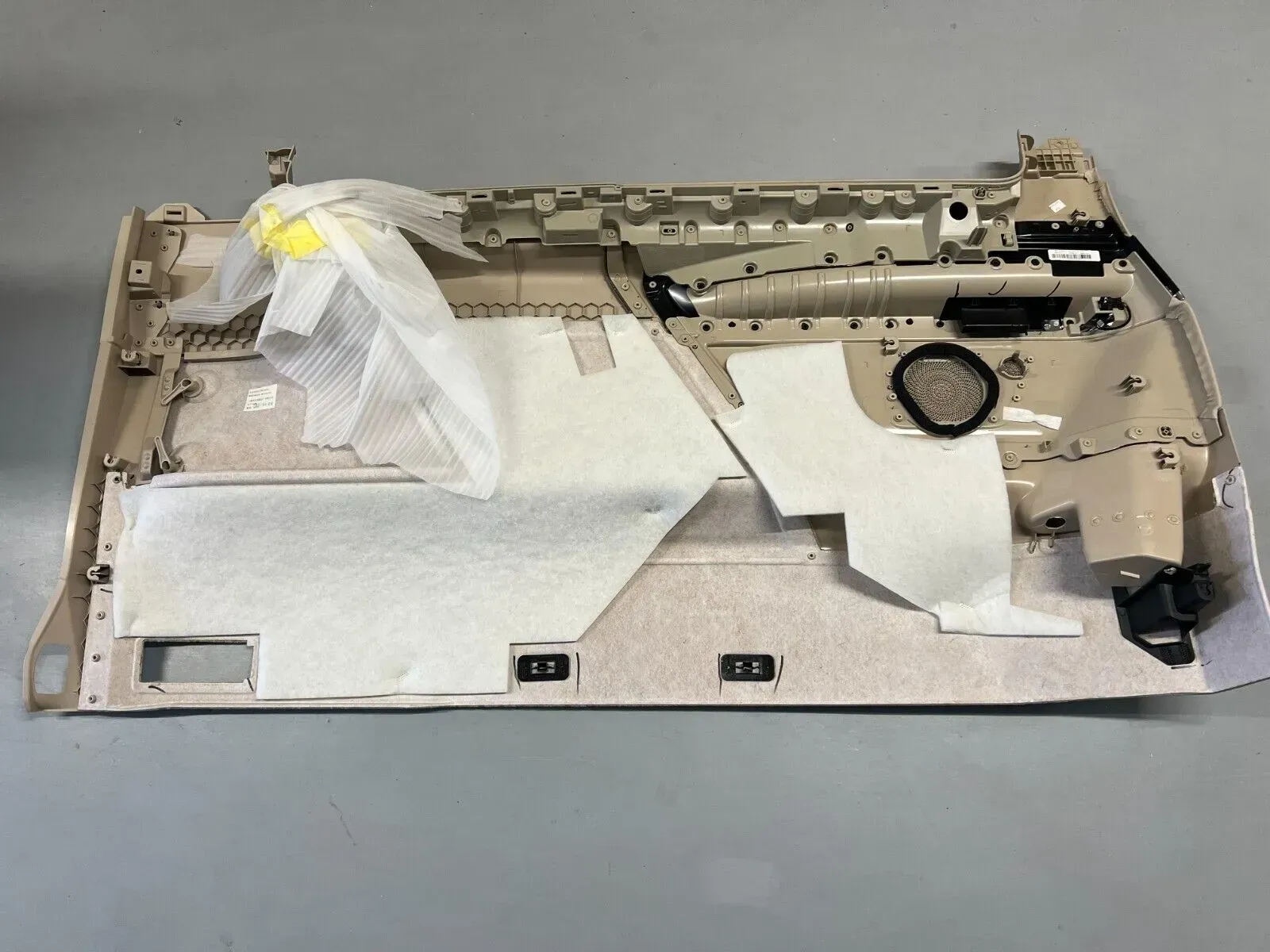 Second image of 2X Mercedes-Benz W447/W448 V-Class/Vito Beige Side Panel RE+LIN NEW