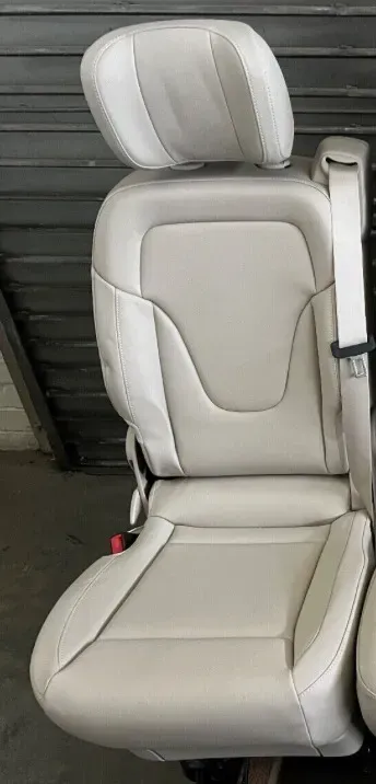 Mercedes-Benz W447/W448 Single Seat from 3-Seater Bench Beige Artificial Leather NEW