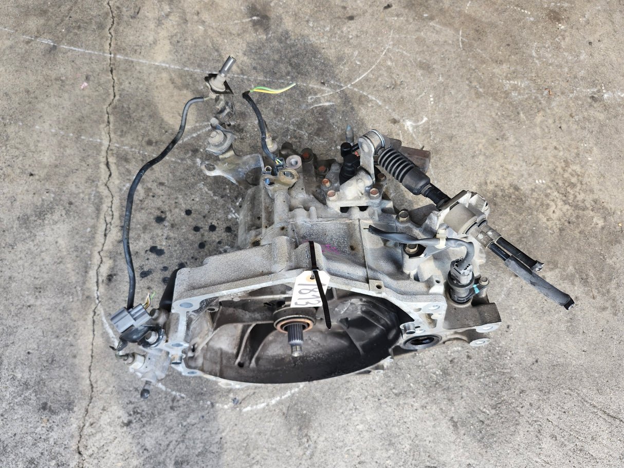 Second image of JDM Honda Civic 2001 2002 2003 2004 2005 1.7L D17A Manual Transmission / Japan Imported / Stock No: 1813